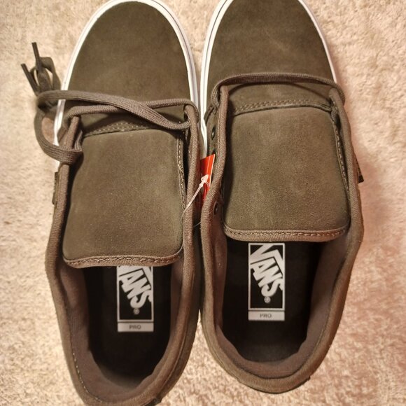 Vans Men's 7.5/Women's 9 Chukka Low Pro Olive Green/True White - Picture 11 of 12